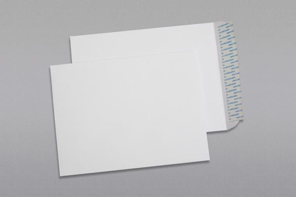 Front and back of a 9 x 12 Catalog Envelope 28# White Wove with Peel & Stick